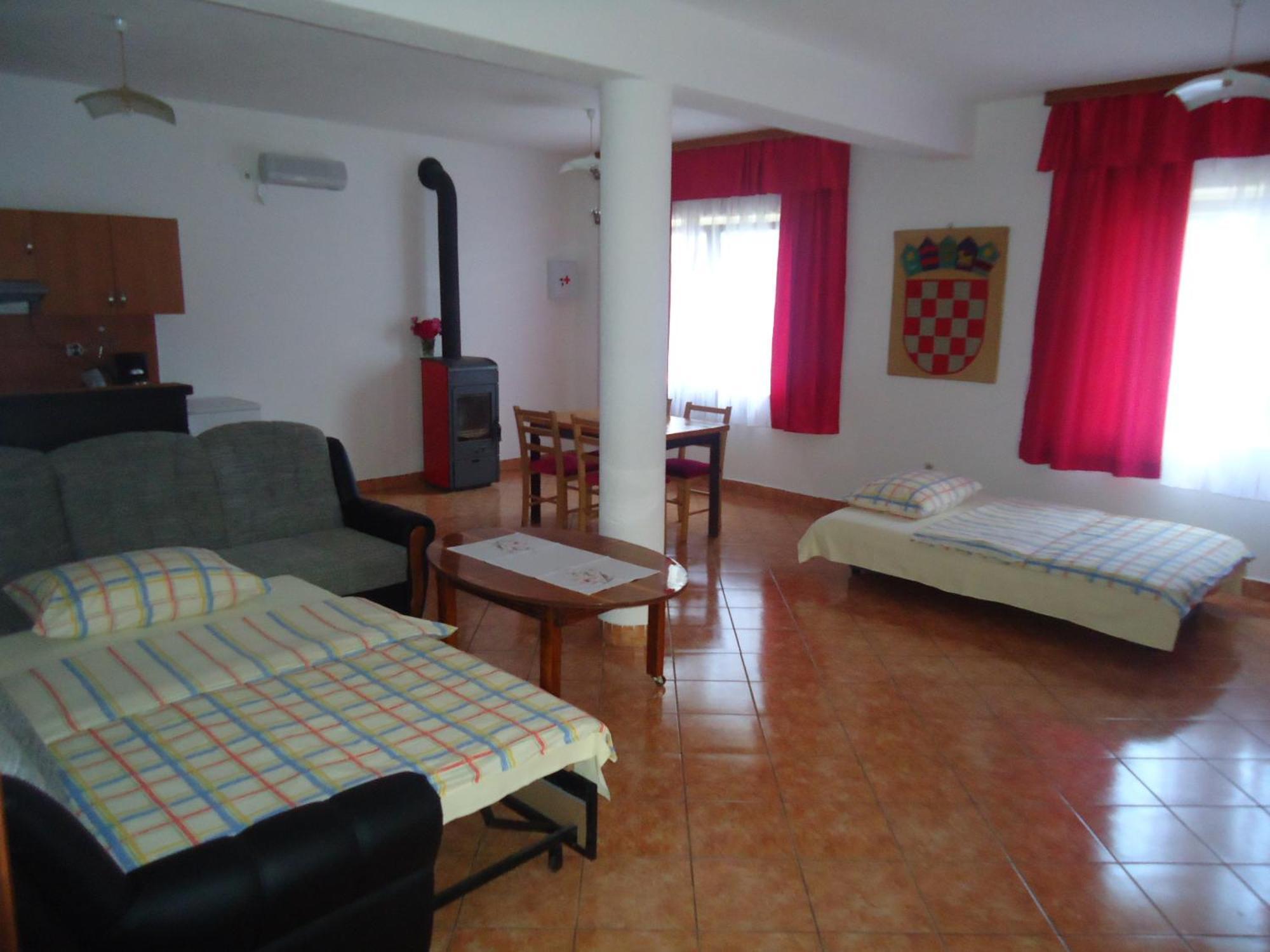 House Ilija Hodak Seliste Dreznicko Bilik gambar