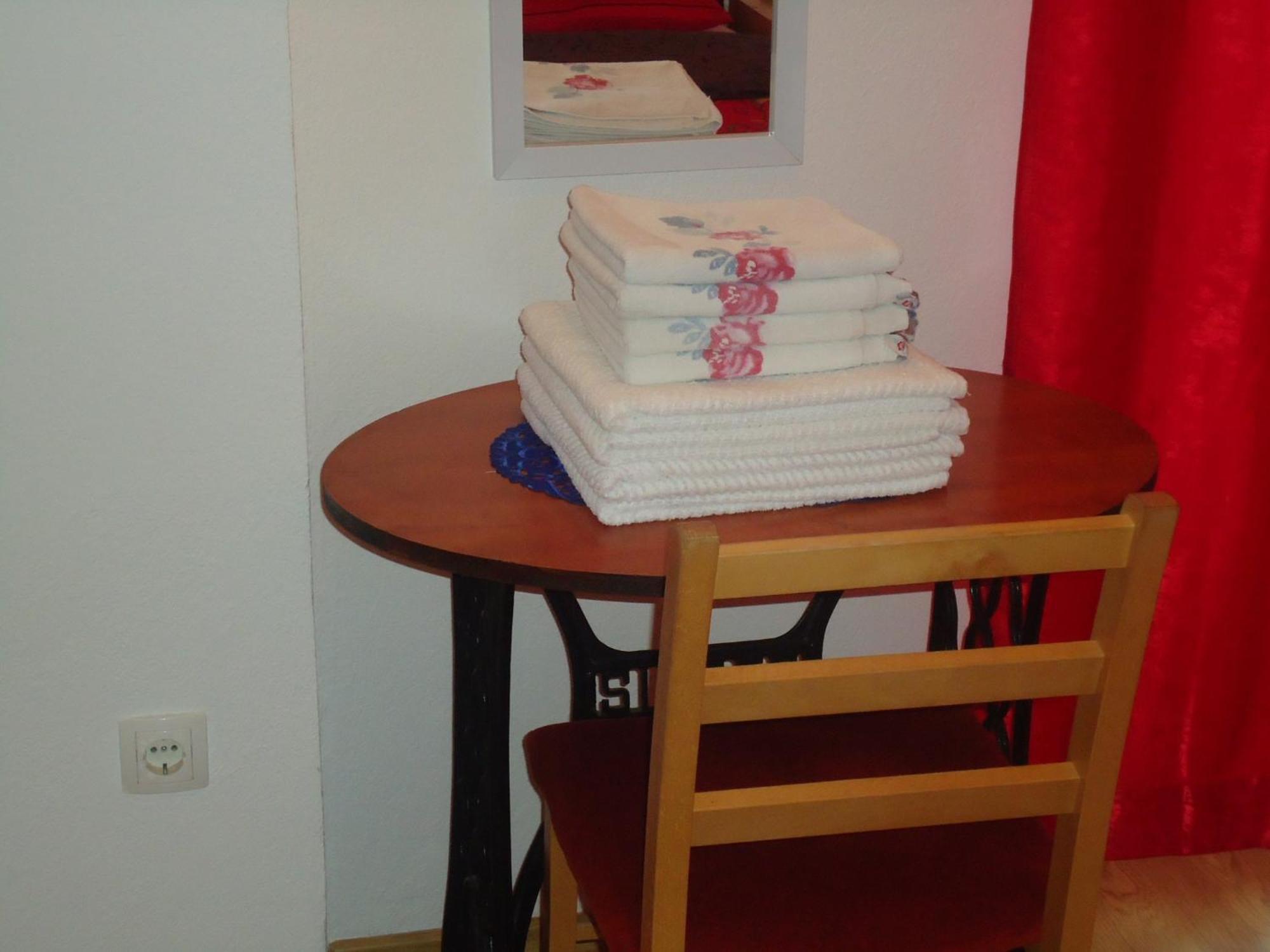 House Ilija Hodak Seliste Dreznicko Bilik gambar