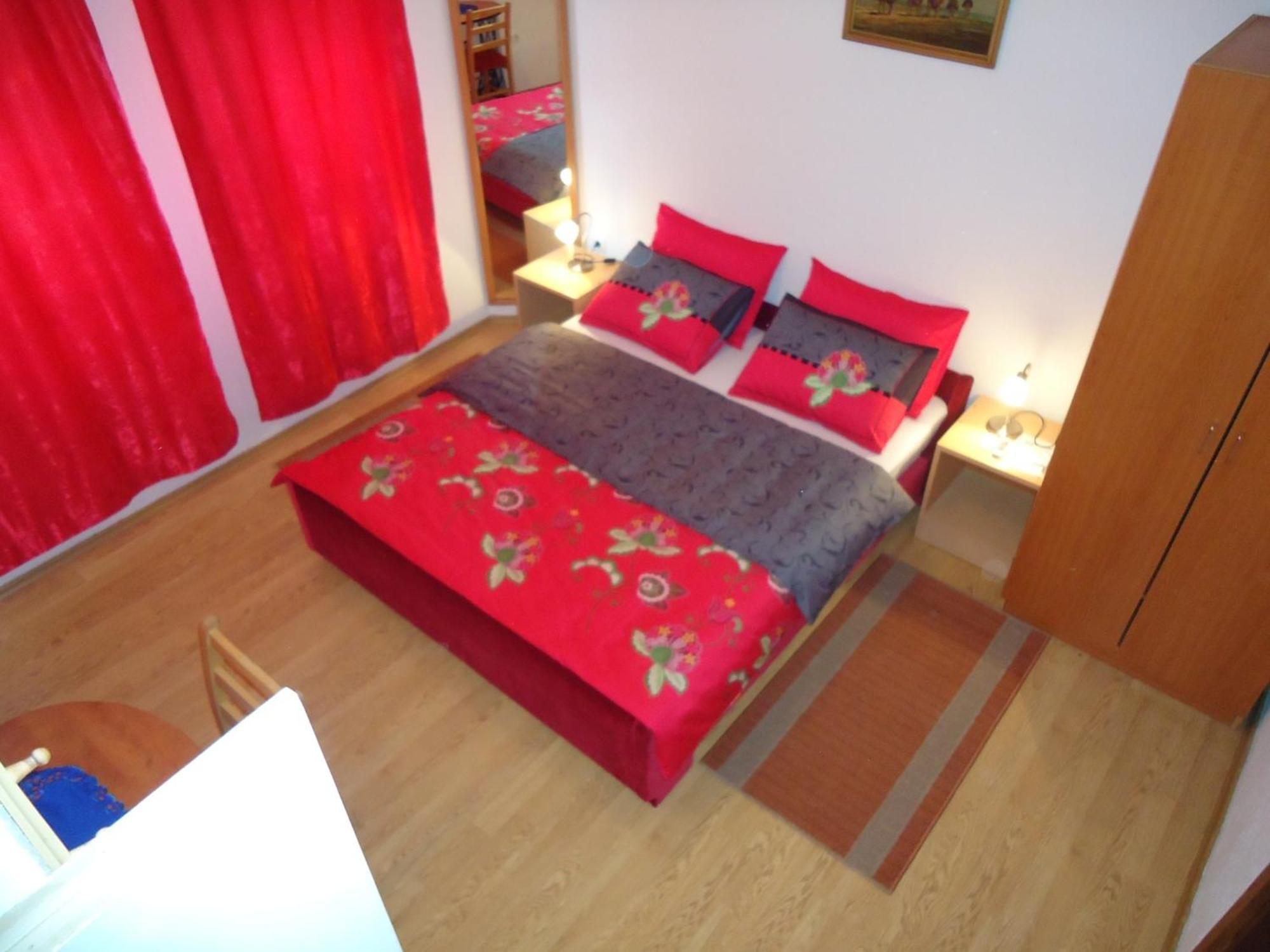 House Ilija Hodak Seliste Dreznicko Bilik gambar